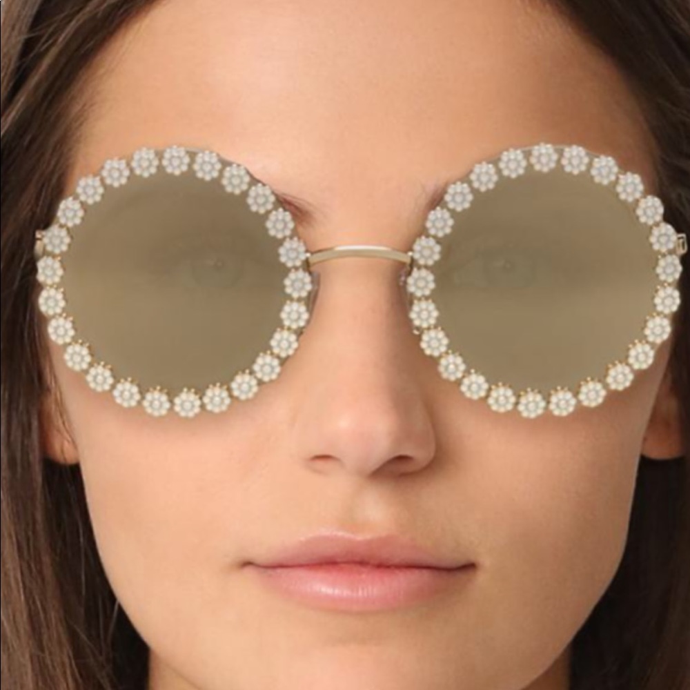 ISO! Dolce Gabbana daisy embellished round sunglasses